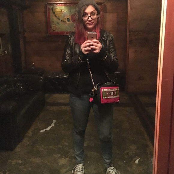 Meet your Posher! - Picture 9 of 10